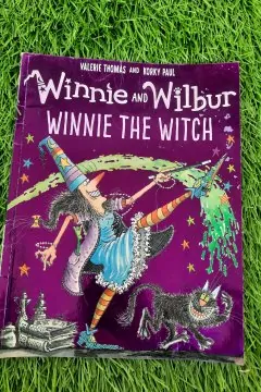 Winnie and Wilbur: Winnie the Witch