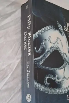 El James Fifty Shades Darker